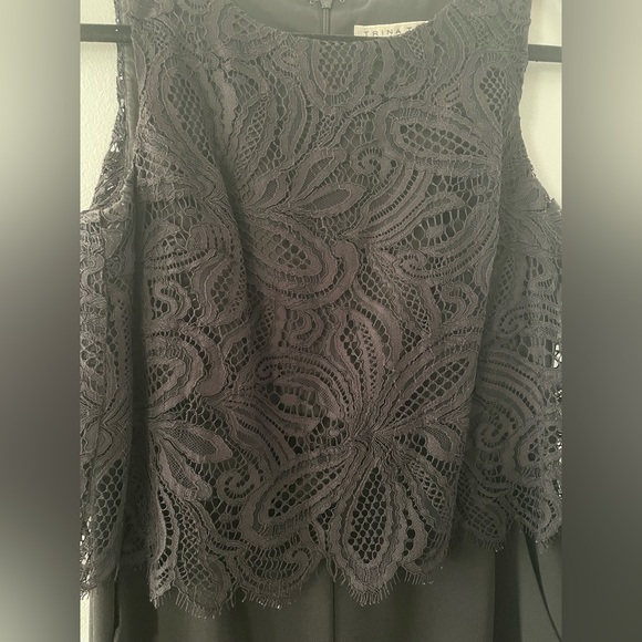 Trina Turk Niland Monarch black Lace Jumpsuit size 4 pre owned - Picture 9 of 13